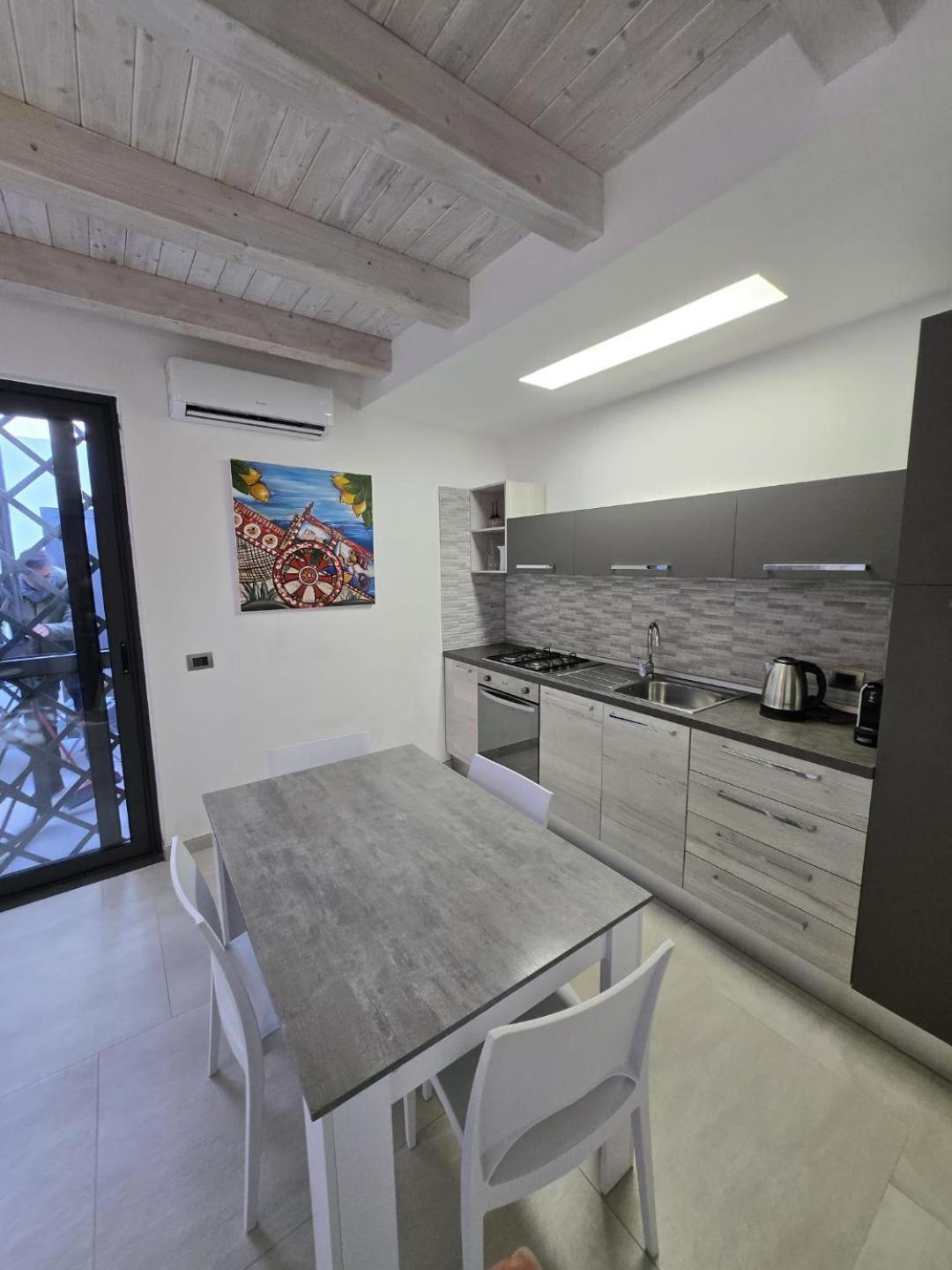 Carlo'S Home Катания Екстериор снимка
